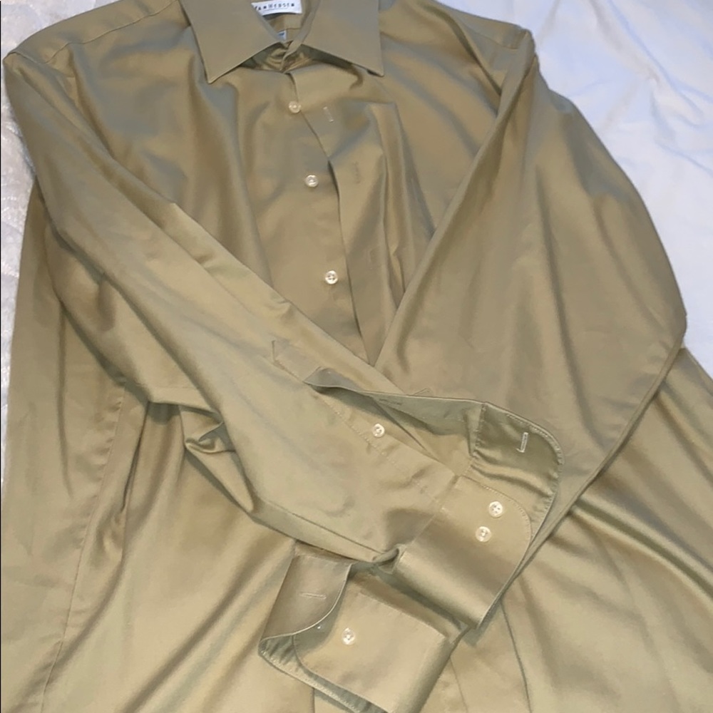 Men’s Dress Shirt